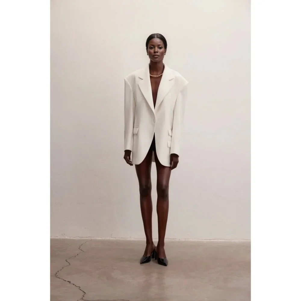 Grace Jones Structured Oversized Blazer in White - Picture 4 of 8